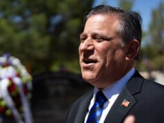 La democratica Susie Lee ha “aiutato e incoraggiato” l’ondata di stranieri illegali oltre confine di Biden