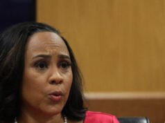 Il procuratore distrettuale Fani Willis è stato escluso dall’intervento nella causa di Trump per recuperare le spese legali sostenute per combattere il suo fallito procedimento giudiziario