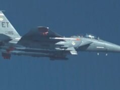 Gli Stati Uniti attaccano missili iraniani che minacciano lo stretto di Hormuz