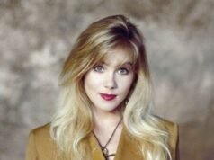 Christina Applegate definì l’aborto “omicidio” nei diari del 1991 e scrisse una poesia al bambino prima di “uccidere mio figlio”: “Spero che mi perdonerai”