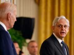 Il Dipartimento di Giustizia di Biden non ha perseguito l’uomo che in seguito ha venduto la pistola all’assassino dell’ODU