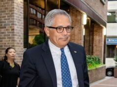 Il procuratore distrettuale di Filadelfia, finanziato da Soros, chiede un’insurrezione contro le forze dell’ordine federali