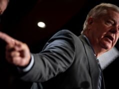 Lindsey Graham condivide il nuovo look dopo la foto della bacchetta magica Disney