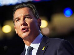 Suozzi: i problemi aeroportuali sono la “leva” per ottenere modifiche all’ICE