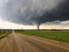 La mappa mostra gli stati sul percorso della minaccia tornado