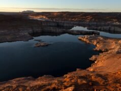 Il livello dell’acqua in calo del lago Powell minaccia la stagione estiva