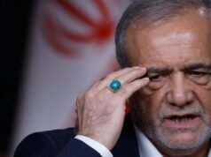 Il presidente iraniano criticato dagli estremisti per le scuse ai vicini