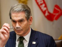 Bessent critica il Financial Times per la storia “inventata” sulla supervisione della Federal Reserve