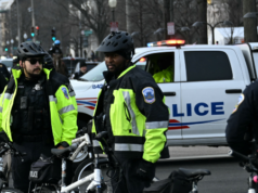 Assistente capo della polizia DC nominato nell’indagine su statistiche criminali false in congedo per “testi inappropriati”