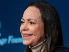 La vincitrice del Nobel María Corina Machado annuncia il ritorno in Venezuela “tra poche settimane”