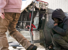 I newyorkesi che votano oltre l’80% dei democratici protestano contro i rifugi per senzatetto