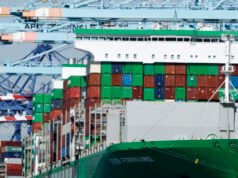 Il deficit delle partite correnti degli Stati Uniti si è ridotto drasticamente nel quarto trimestre