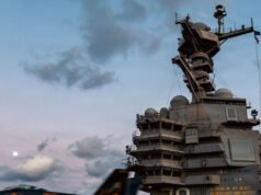 Due feriti in un incendio a bordo della portaerei Epic Fury