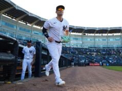Yankees Tab Veterano di 12 anni per il posto nel roster su Oswaldo Cabrera: rapporto