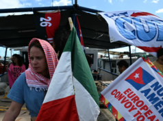 Jeremy Corbyn e lo streamer antisemita Hasan Piker si uniscono al raduno di solidarietà comunista a Cuba