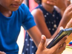 Indonesia e India si uniscono al movimento per vietare i social media ai bambini