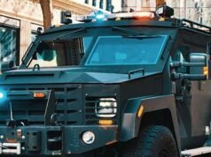 La SWAT emette l’ordine di “rifugio sul posto” a causa di un uomo con 38 colpi di munizioni