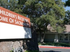 L’HHS mette in guardia gli Stati dal sottrarre figli ai genitori per rivendicazioni sull’identità di genere