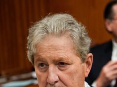 Kennedy condanna l’avvertimento della Rice alle aziende allineate a Trump