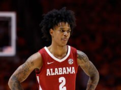 Aden Holloway dell’Alabama ottiene il permesso di recarsi alla Sweet 16 Game di Tide nonostante l’accusa di reato di droga