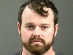 Il fratello della star di ’19 Kids and Counting’, Josh Duggar, arrestato, accusato di attività sessuale che coinvolgeva un minore