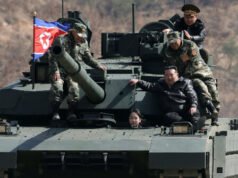 La figlia di Kim Jong-un guida un carro armato nelle immagini della propaganda nordcoreana