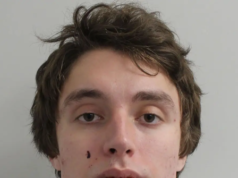 L’uomo londinese che ha aggredito la fidanzata durante una videochiamata con Barron Trump è stato condannato al carcere