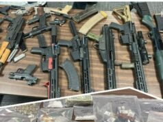 Poliziotti del Texas, raid della DEA presso un centro antidroga armato, sequestro di metanfetamine, fentanil, 17 pistole