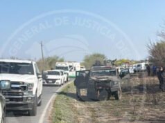 Uomini armati del cartello rapiscono otto lavoratori lungo l’autostrada statale al confine con il Messico
