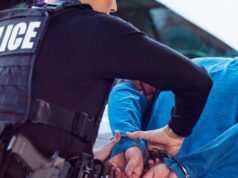 Il proprietario ha filmato di nascosto gli ospiti nudi della CA Rental Home