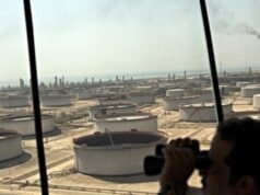 L’Arabia Saudita chiude la sua più grande raffineria dopo l’attacco all’Iran