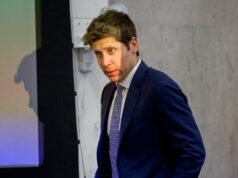 ChatGPT avverte che i collegamenti repubblicani per la raccolta fondi non sono sicuri, i collegamenti democratici vanno bene