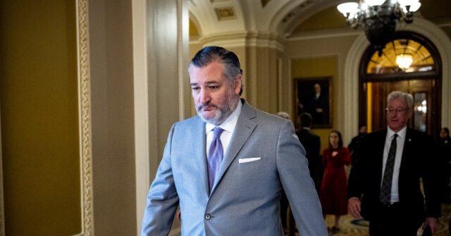 Ted-Cruz-Walking-Hall-640x335.jpeg