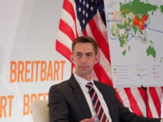 Il senatore Cotton mette in guardia contro lo spionaggio cinese che prende di mira le università statunitensi