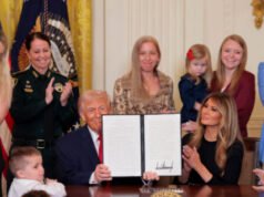 Trump ospita la cerimonia alla Casa Bianca per celebrare il mese della storia delle donne