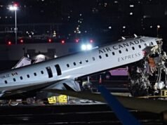 Due piloti morti, 41 ricoverati in ospedale dopo che un volo Air Canada si è scontrato con un camion dei pompieri all’aeroporto LaGuardia