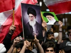 La morte di Khamenei apre un capitolo incerto per la radicata teocrazia iraniana