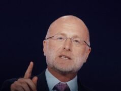 Guarda dal vivo: Breitbart News tiene un evento politico con il presidente della FCC Brendan Carr