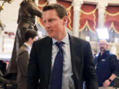 Il CEO di Cinemark è contento che la Paramount abbia vinto la guerra delle offerte della Warner Bros.: ottimo per i cinema