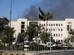 Israele dice di aver colpito i campi dell’esercito siriano nel sud dopo che i drusi hanno “attaccato”