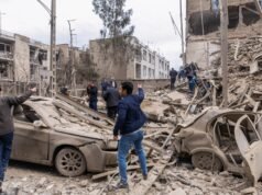 Trump accenna a “concludere” la guerra con l’Iran mentre gli Stati Uniti dispiegano più truppe nella regione