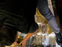 Sez. Burgum conferma una spedizione di oro da 100 milioni di dollari dal Venezuela