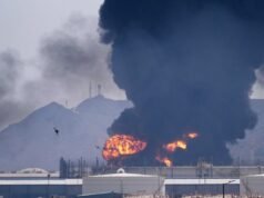 L’Iran minaccia direttamente il paese vicino per la prima volta in tre settimane di guerra