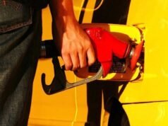 “Tutto questo deve finire”: i servi accusati di speculazione mentre i prezzi della benzina salgono alle stelle