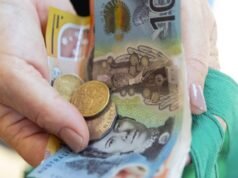 Perché i tuoi bar e negozi preferiti stanno per aumentare i prezzi