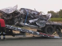 Adelaide muore in un terribile incidente sull’autostrada di Adelaide