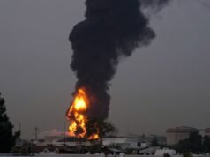 L’aeroporto di Dubai chiude mentre l’Iran colpisce i vicini del Golfo e mantiene una stretta mortale sulle spedizioni di petrolio