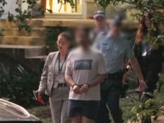 Insegnante di Sydney accusato di aver presumibilmente finto di essere un adolescente per adescare una ragazza di 14 anni