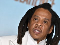 Jay-Z afferma che una “pesante agenda di destra” sta mettendo a tacere le voci nella cultura
