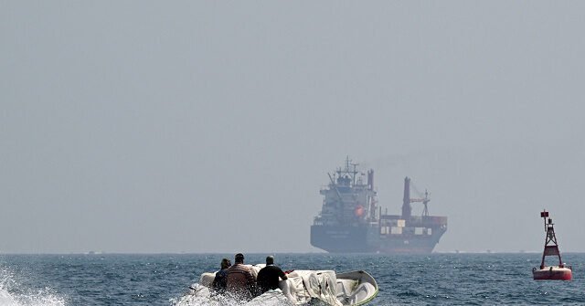 jun252025-boats-Strait-of-Hormuz-file-getty-640x335.jpg